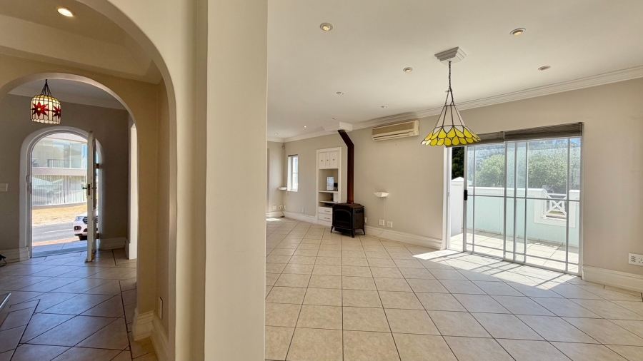 5 Bedroom Property for Sale in Greenways Golf Estate Western Cape